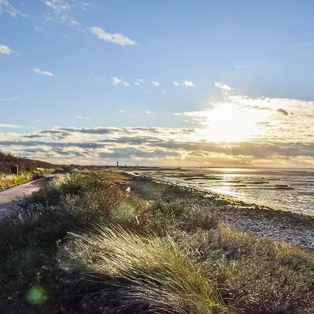 2 Bed In 83428 Апартаменты